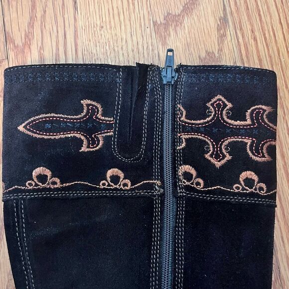 Clarks Dark Brown High Knee Suede Embroidered Wedge Rodeo Boots 8.5 - Picture 8 of 14